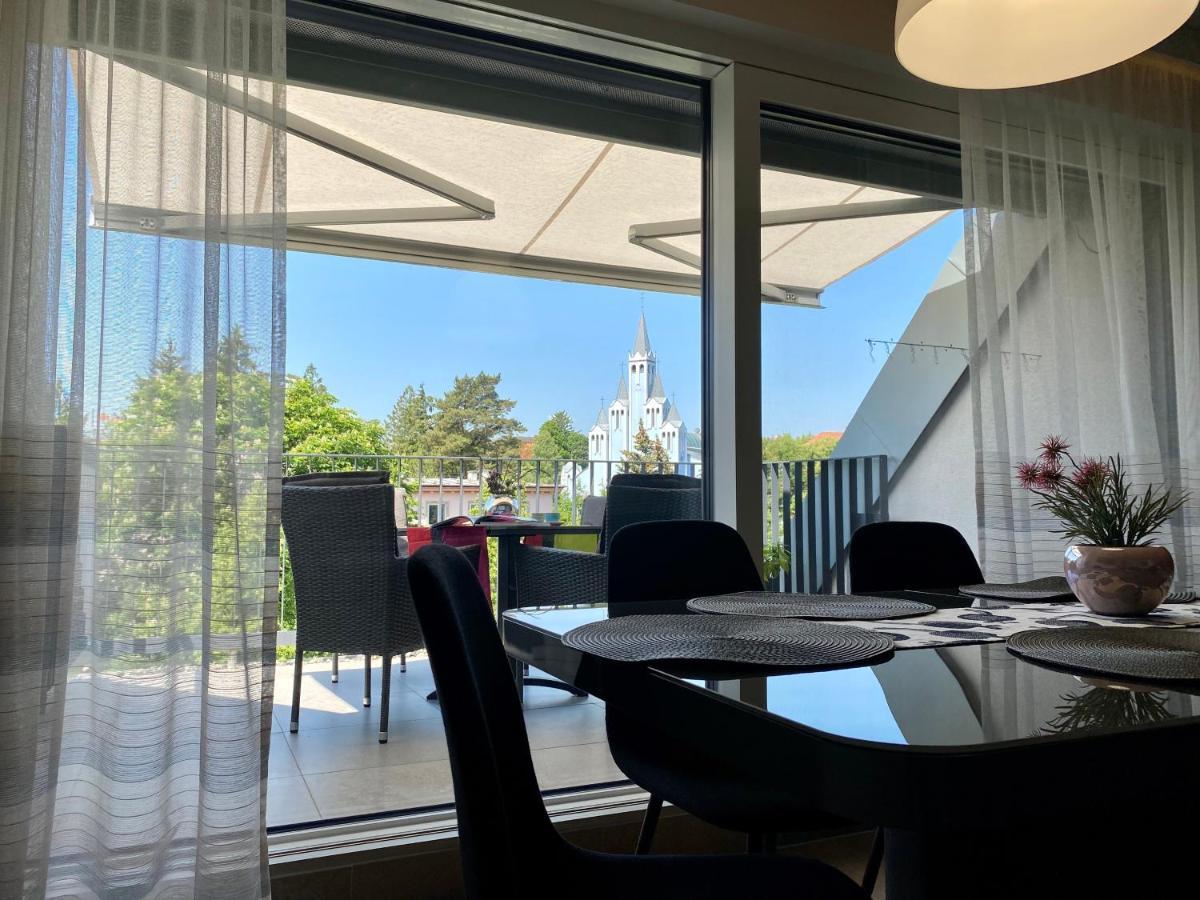 Atrium Apartman Heviz Mit Panoramaterrasse Und Tiefgarage Buitenkant foto
