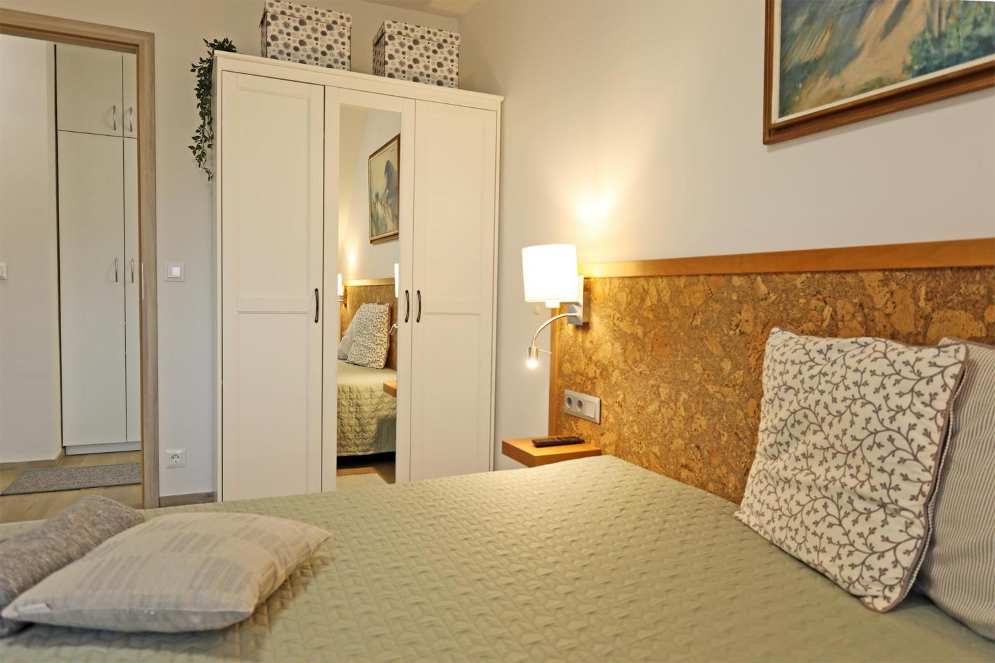 Atrium Apartman Heviz Mit Panoramaterrasse Und Tiefgarage Buitenkant foto